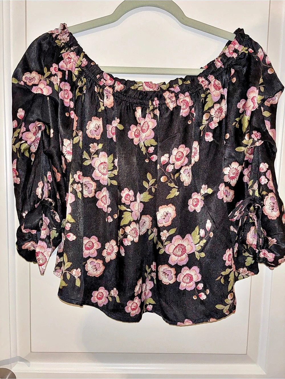 Forever 21 Floral Blouse in Black & Pink